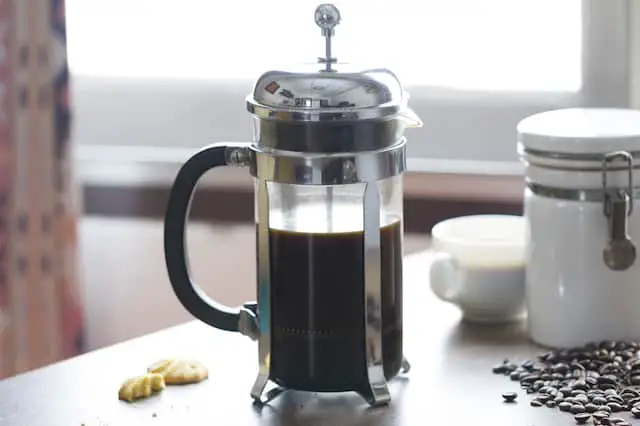 french press brewing