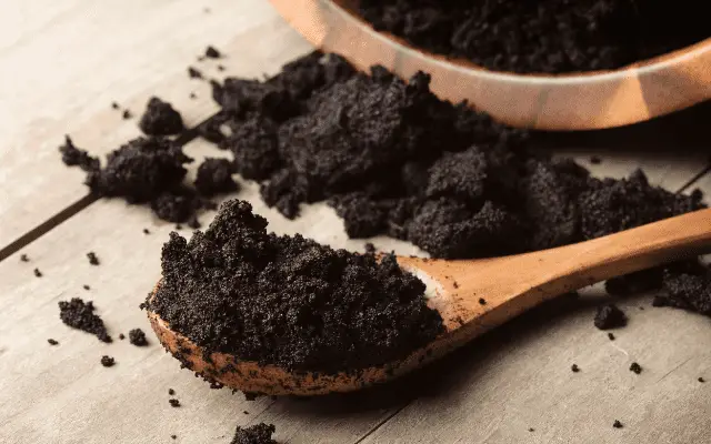 10-genius-ways-to-use-old-coffee-grounds-coffee-grounds-cool